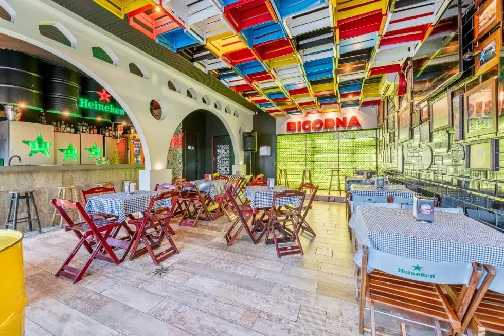 Ambiente interno do Bigorna